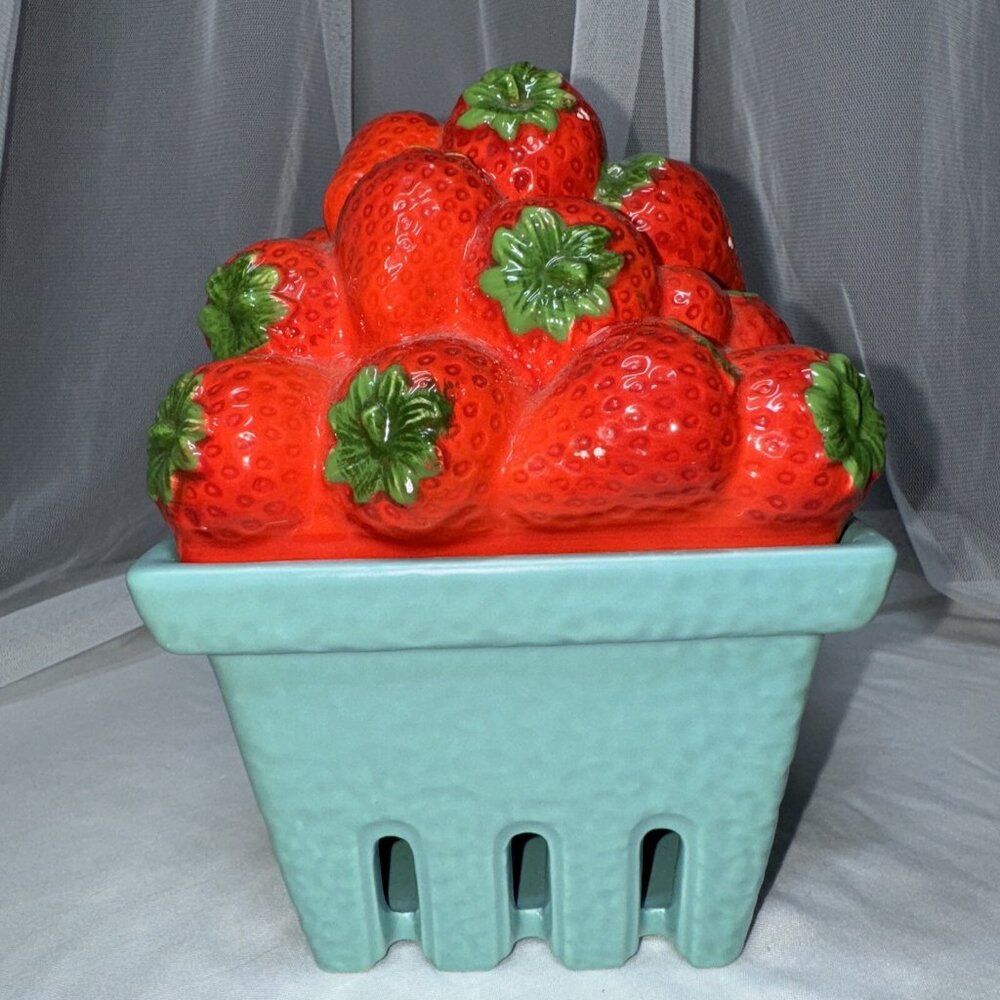Homeworx By Harry Slatkin Ceramic Strawberry Basket Candle Holder/Lidded Jar